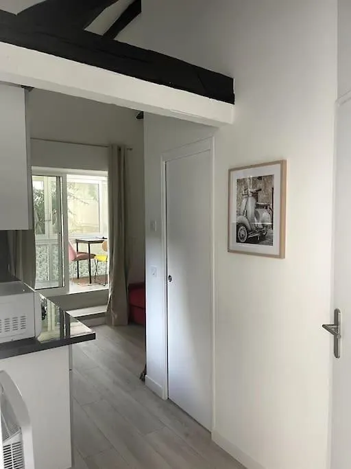 Apartment Eiffel Tour - Cosy Daisy *